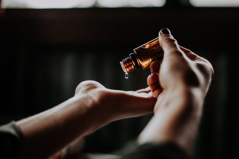 Nourish and Shine: Transform Your Tresses with DIY Hair Masks for Strong, Shiny, and Luscious Locks