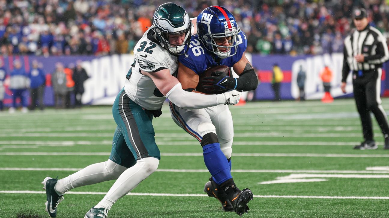Eagles sign Saquon Barkley to lucrative contract
