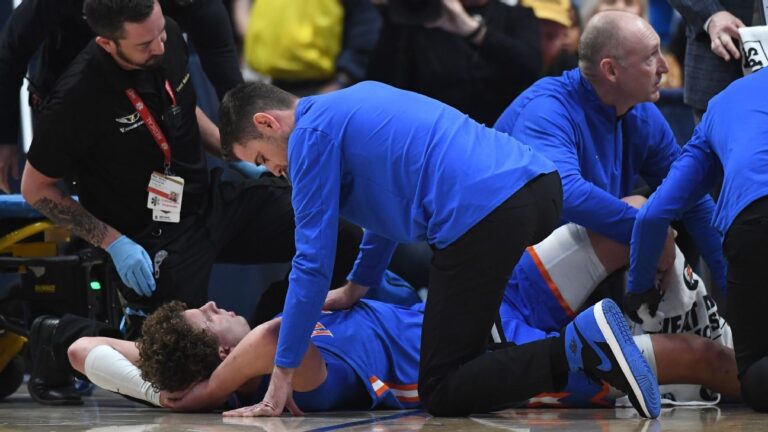 Florida Center Handlogten Fractures Leg in SECT Final