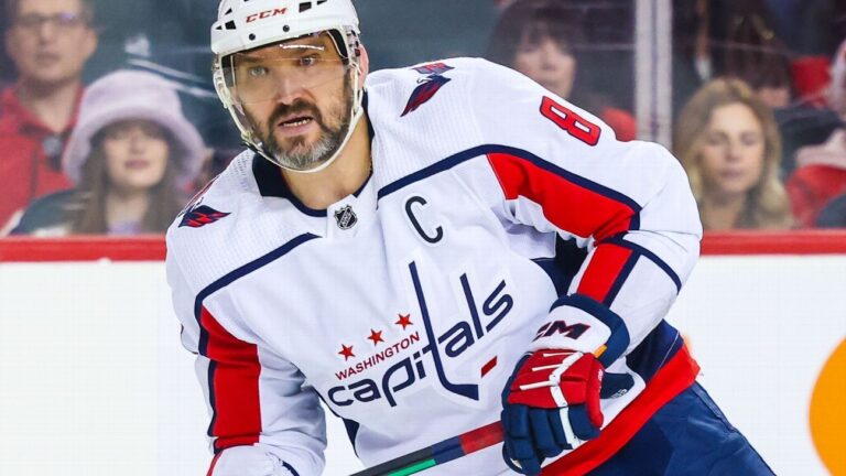 Ovechkin scores twice as Capitals beat Flames