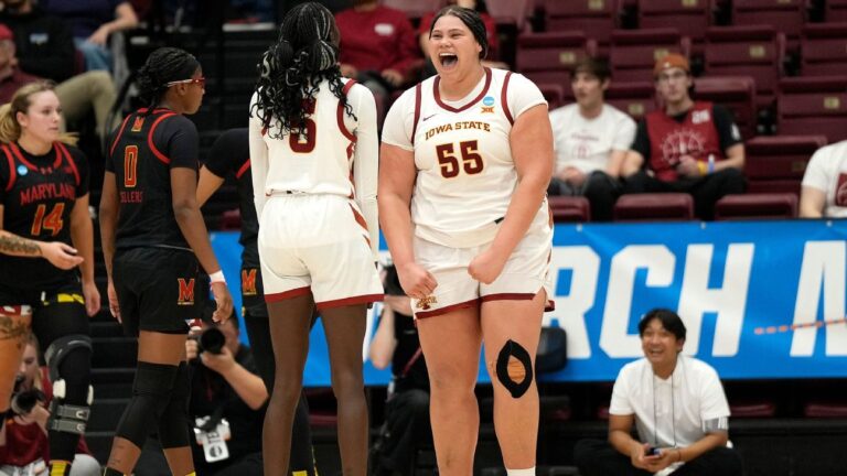 Iowa State’s Audi Crooks Scores 40 in NCAA Win