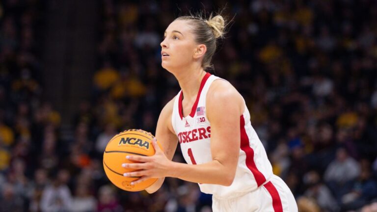 NCAA Tournament Experts Predictions for Sunday