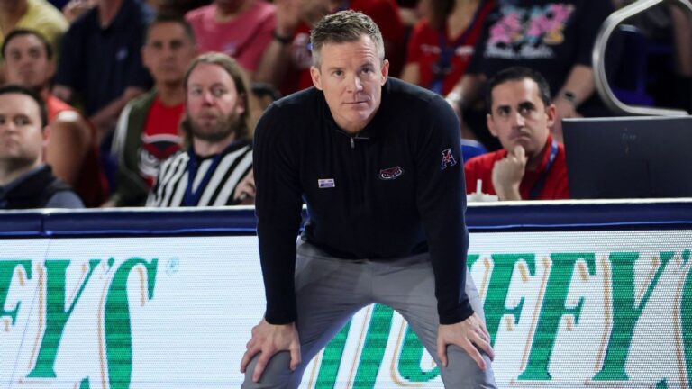 FAU’s Dusty May to be new Michigan coach