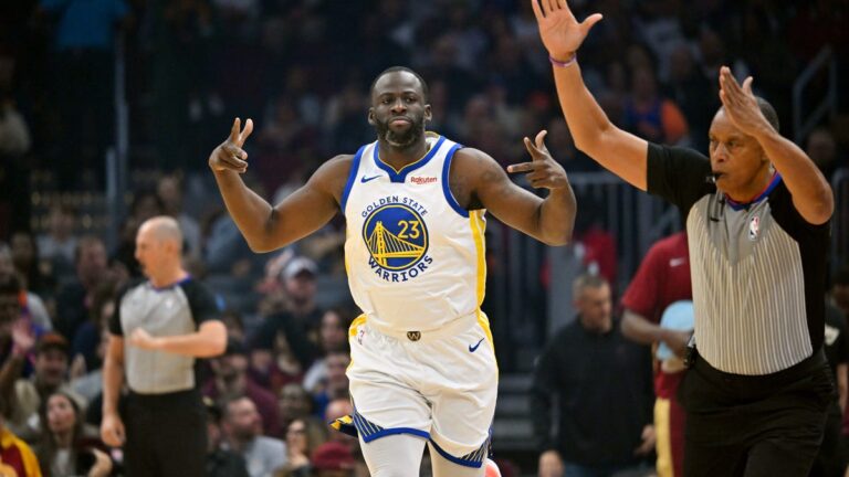 Draymond Green surpasses Larry Bird in three-pointers.