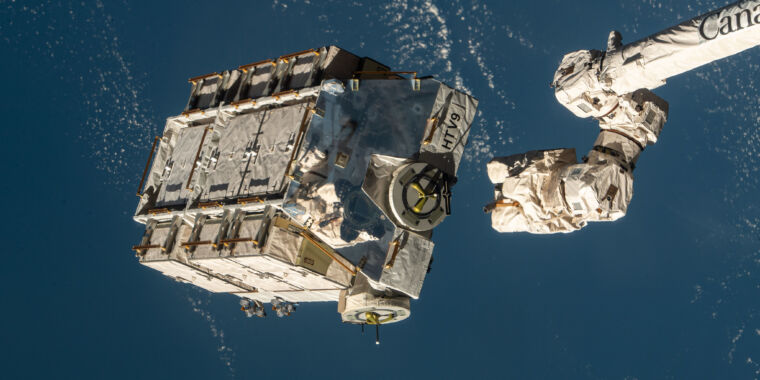NASA releases ISS batteries; debris burns up.