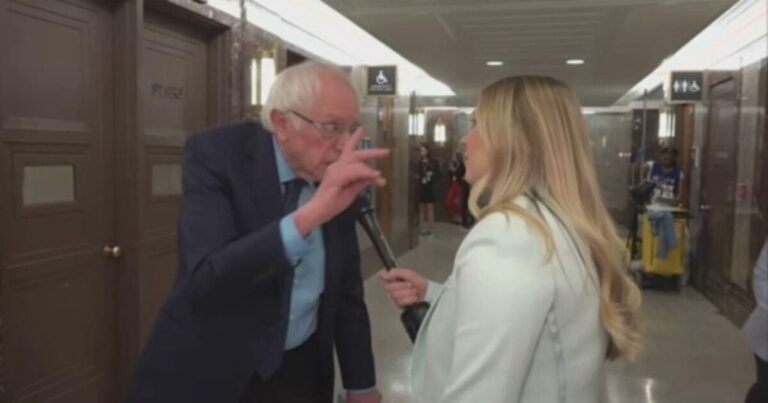 Bernie Sanders loses temper over 32-hour workweek