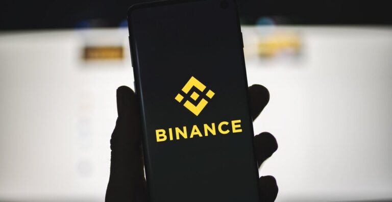 Binance executive escapes custody in Nigeria