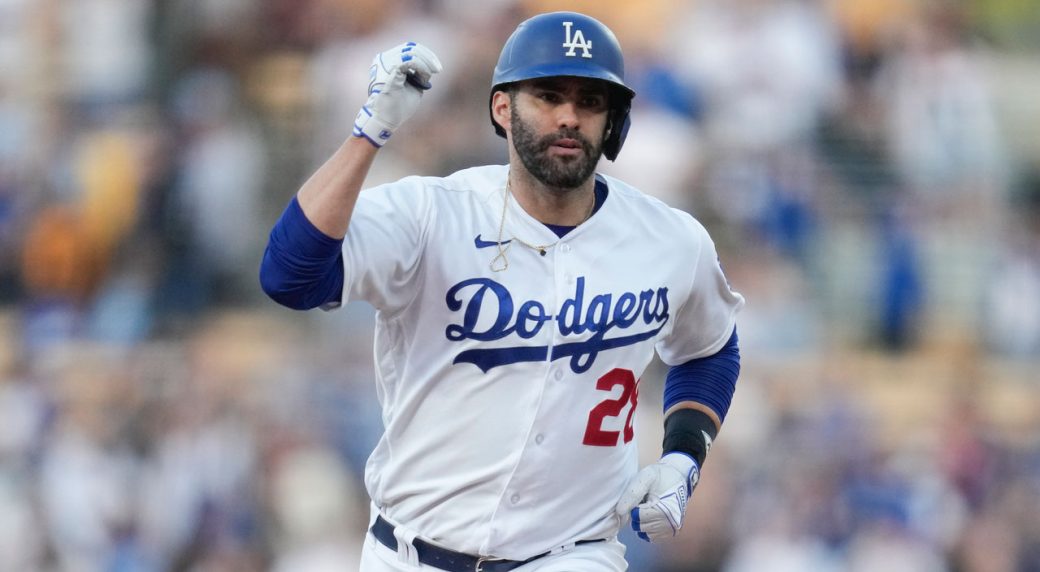 J.D. Martinez signs one-year, $12M deal with Mets