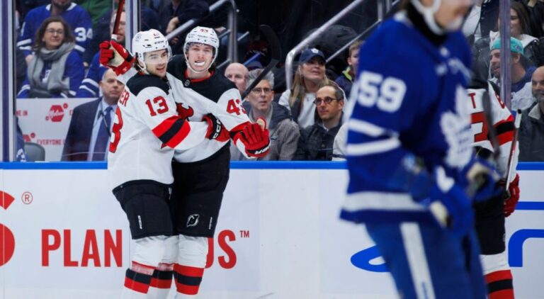 Devils Beat Leafs 6-3; Allen Stellar