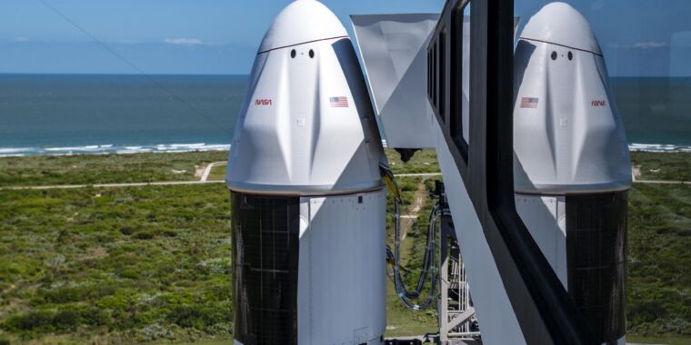 SpaceX Upgrades at Launch Pad for Falcon 9.