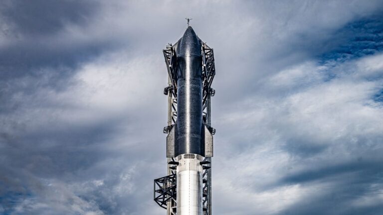 Starship’s third test flight approved by FAA