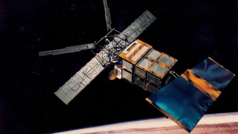 ERS-2 Reenters Earth’s Atmosphere After 16-Year Mission