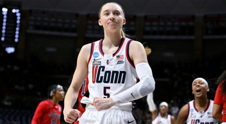 Geno Auriemma Praises Paige Bueckers as Best Player