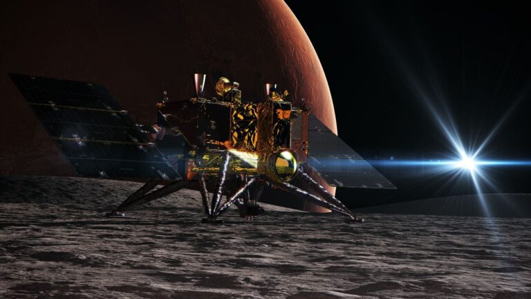 NASA’s new astronaut supports Martian mission.