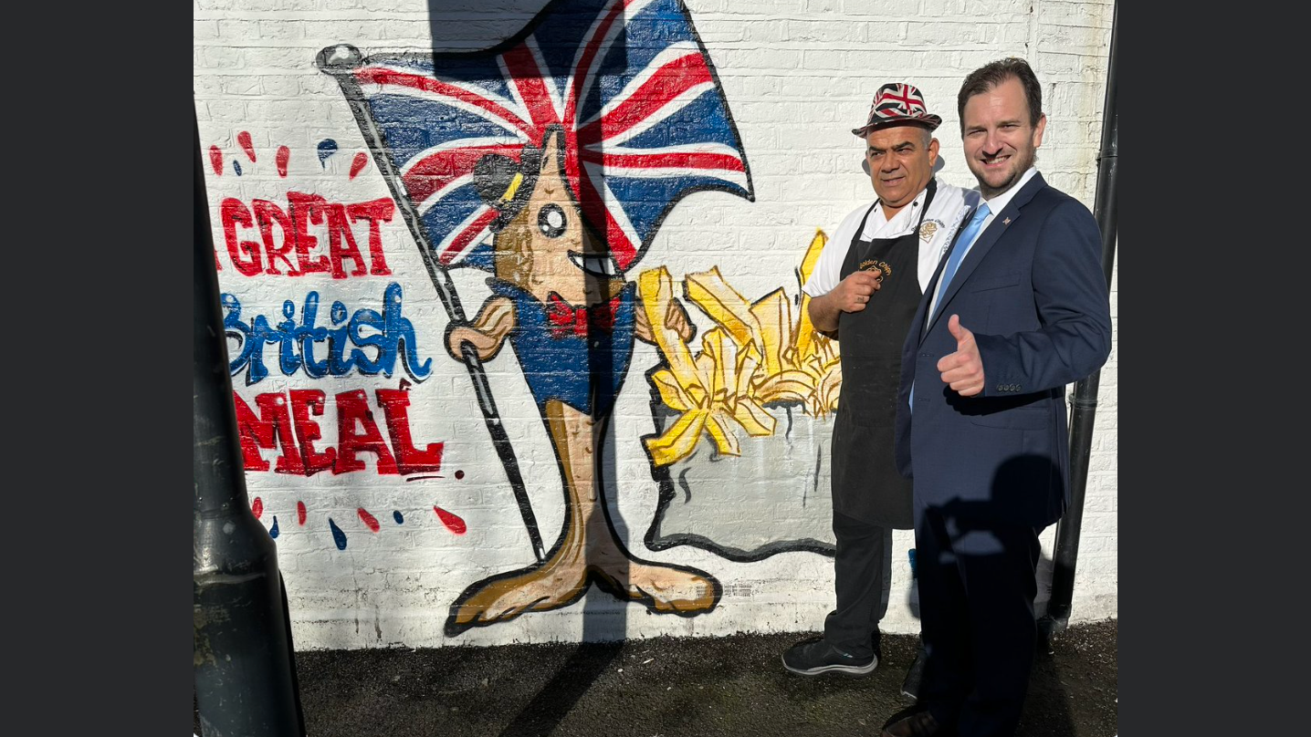 Golden Chippy chip shop ordered to remove Union flag mural