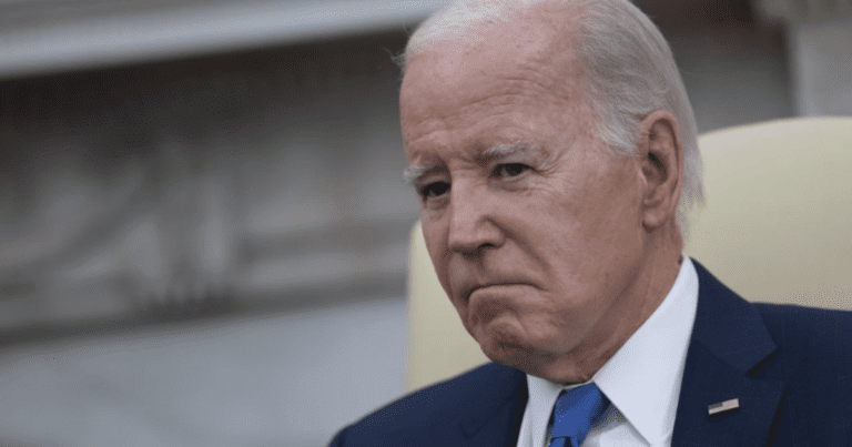 Biden considers border “nuclear option” amid rising Trump support