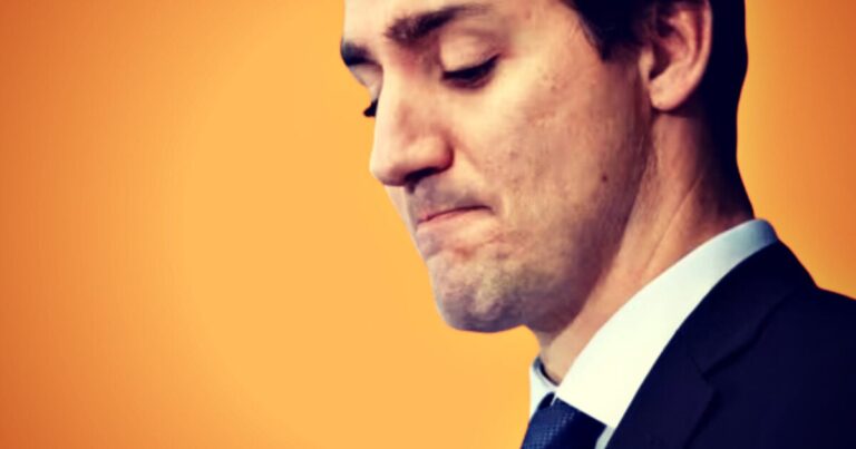 Trudeau Struggles as Support Wanes, Cons Gain
