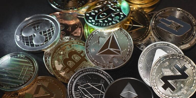 Bitcoin’s Modest Gain Compared to Altcoins