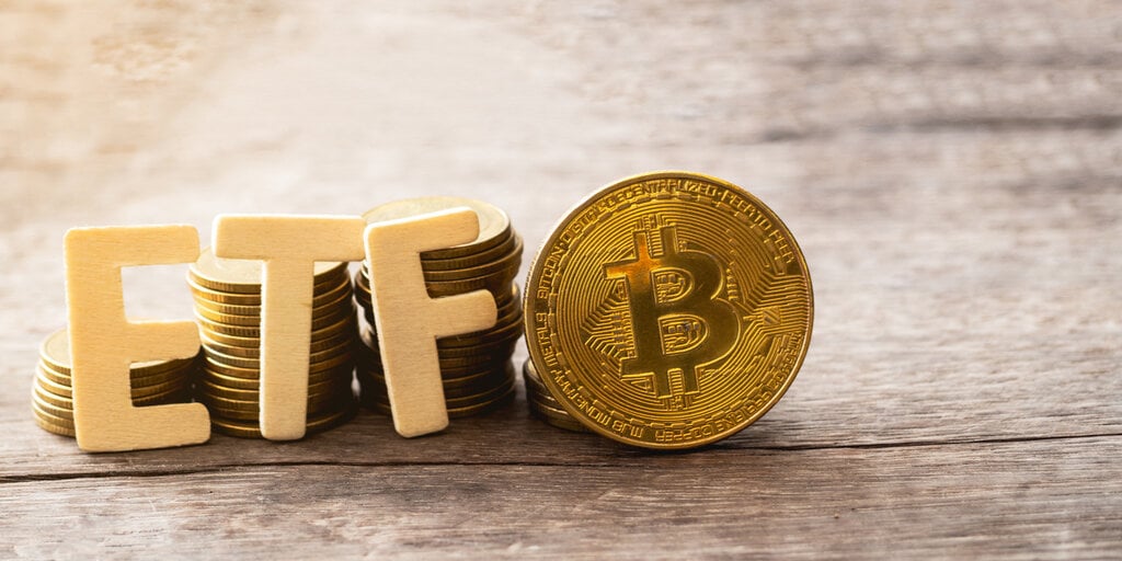 Bitcoin ETFs See Huge Inflows, Break Records