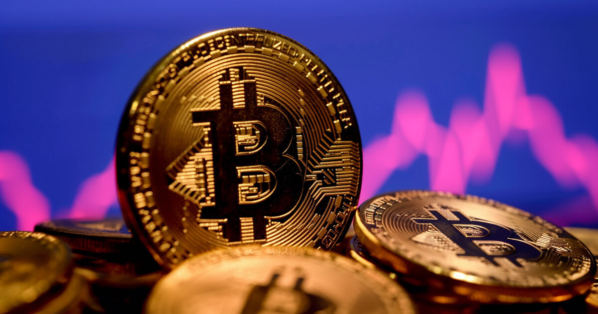 Bitcoin Hodler Balances Decline Amid Market Volatility