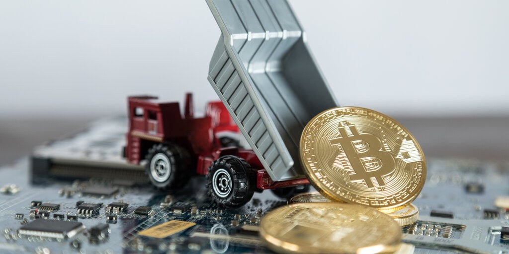 Bitcoin Miners Profit from Price Surge
