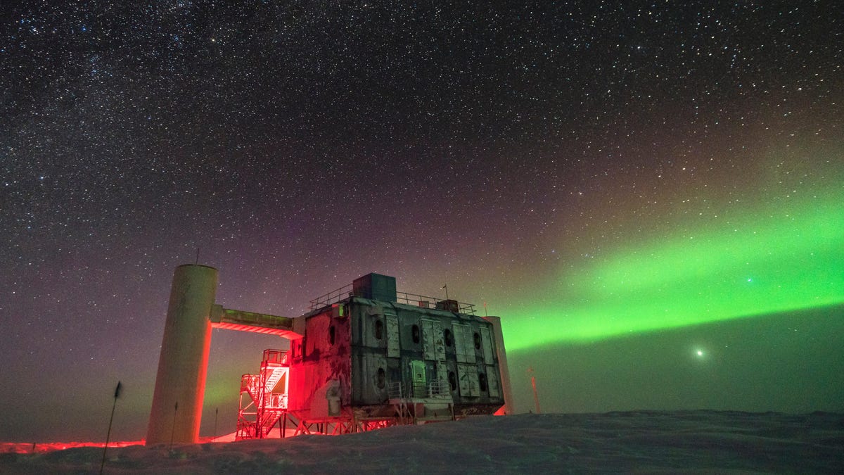 Scientists Discover Rare Tau Neutrinos in Antarctic Ice