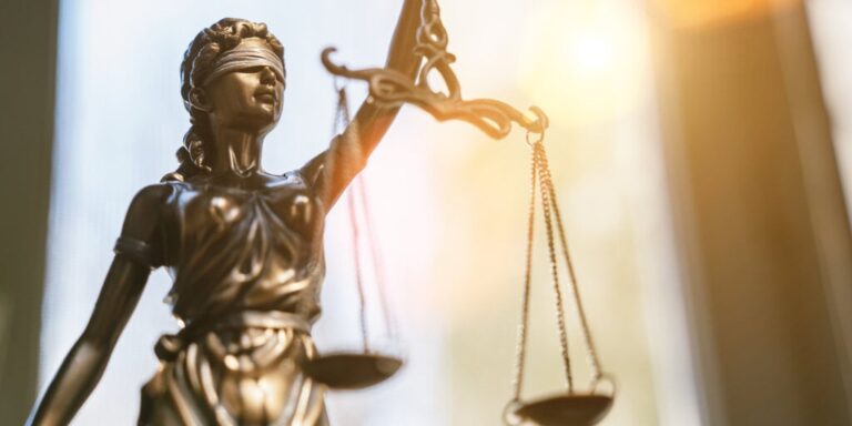 Crypto Industry Fights Back Against SEC