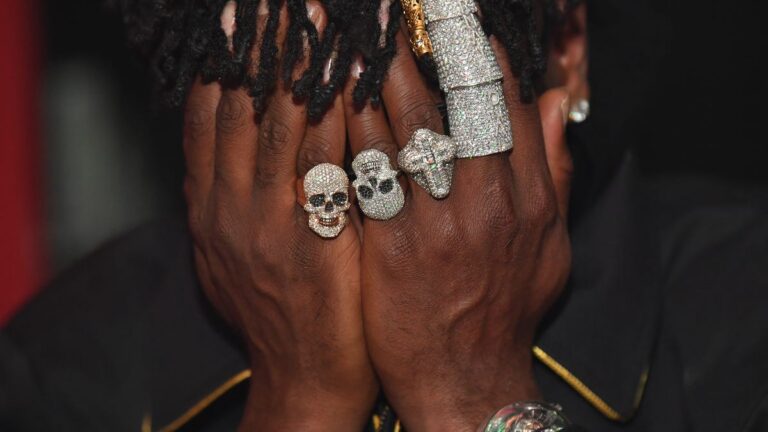 Antonio Brown Ordered to Pay $1.1M for Diamond Jewelry