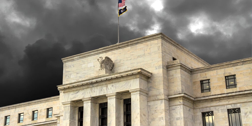 JPMorgan Strategist Warns Bitcoin Surge May Affect Fed