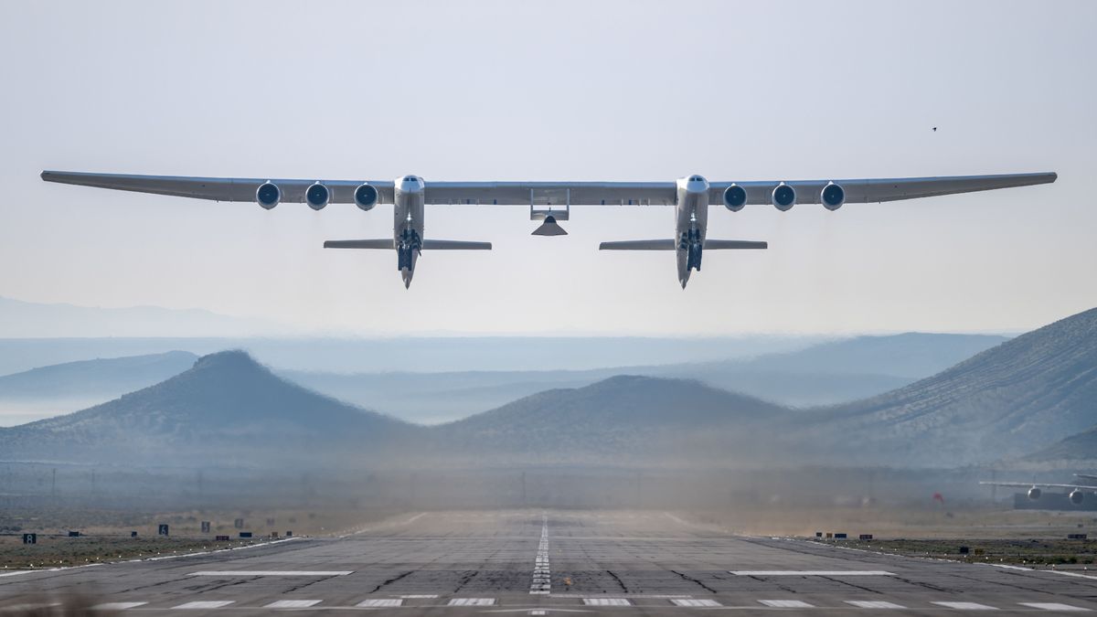 Stratolaunch aces first rocket-powered flight