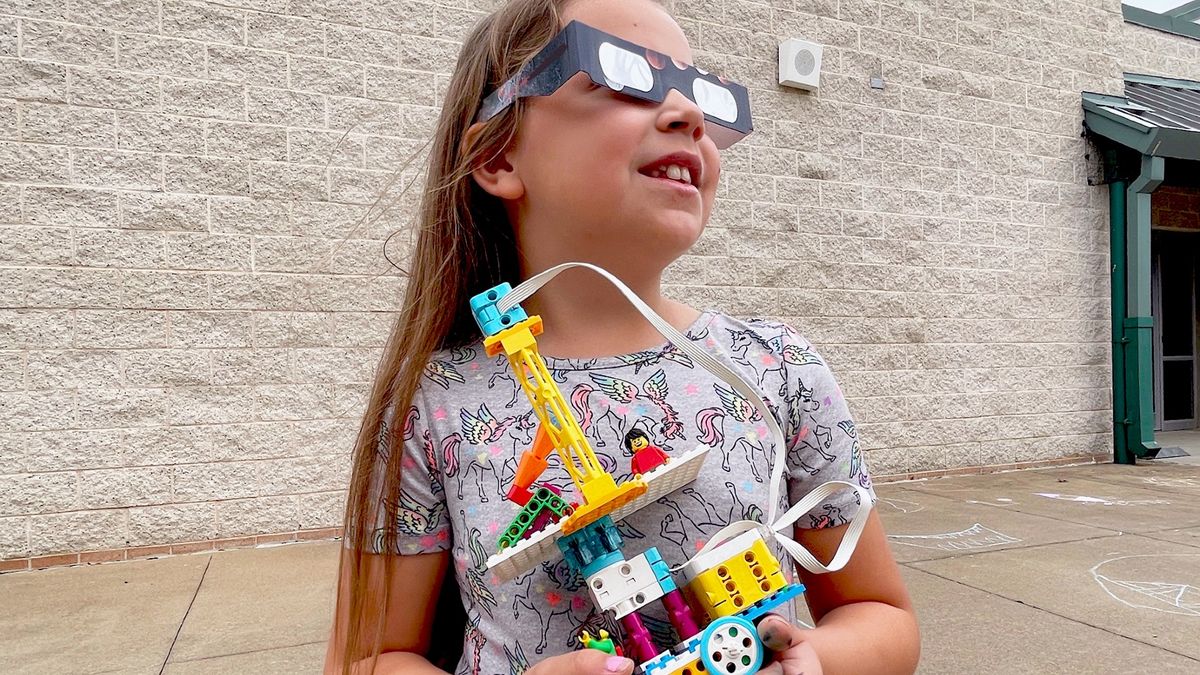 Lego Launches Solar Eclipse Education Collection