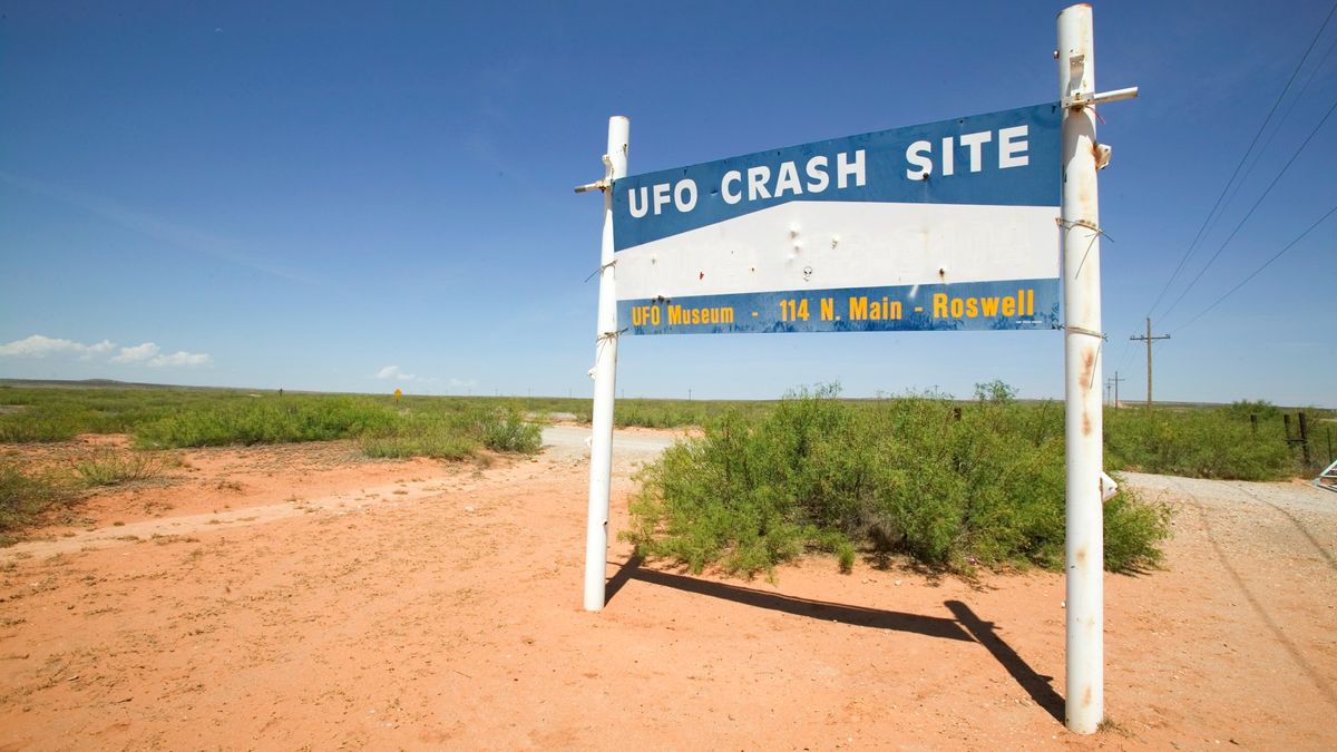 Pentagon’s UFO office finds no evidence of aliens