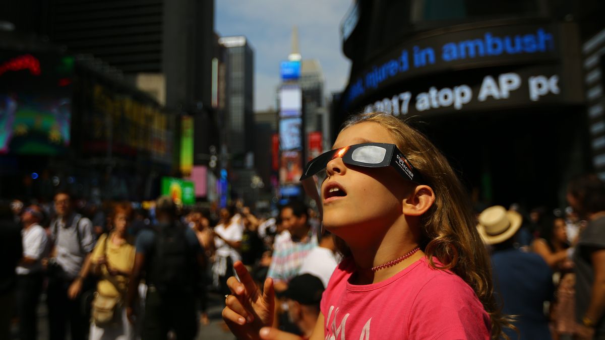 Solar Eclipse Safety: 6 Tips for Enjoyable Viewing