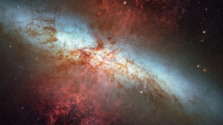 Unparticles May Drive Accelerating Expansion of Universe