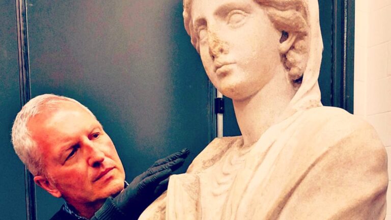 Former British Museum Curator Accused of Artifact Theft