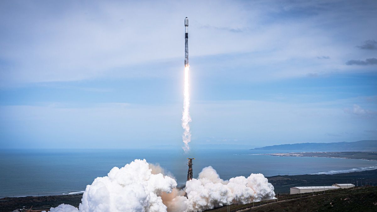 SpaceX to Launch Starlink Satellites Tonight