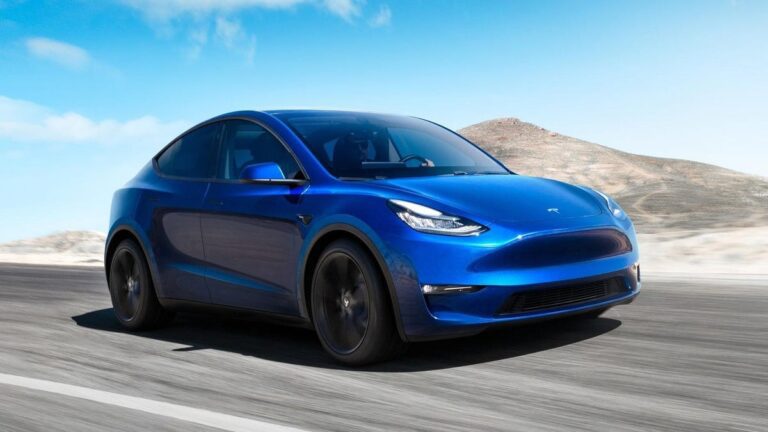 Tesla’s Poorly Executed Layoffs Lead to Chaos