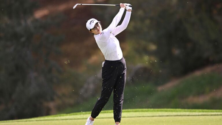 Zhang shares lead in challenging conditions at T-Mobile Match Play