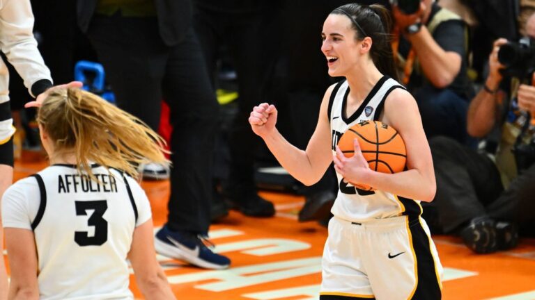 Caitlin Clark leads Iowa to NCAA championship