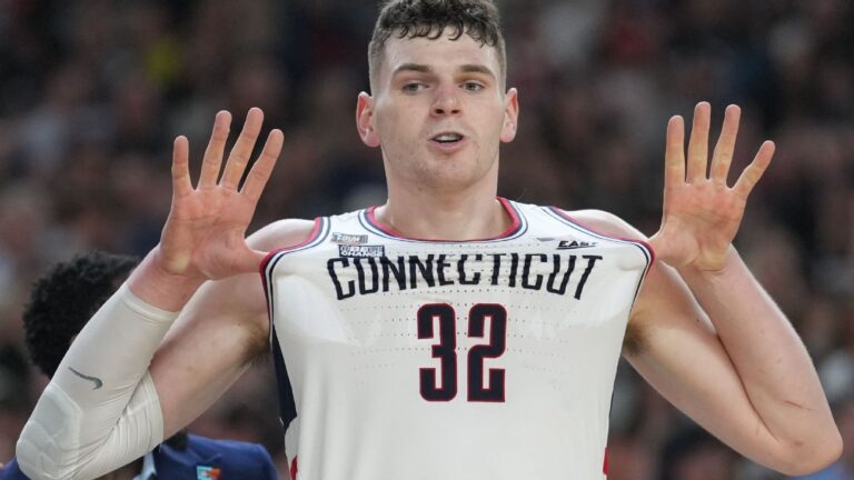 UConn wins second straight national championship