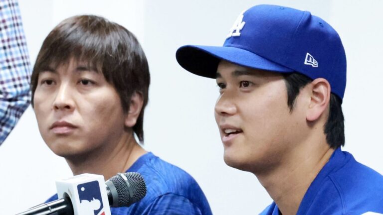 Former Dodgers interpreter surrenders in gambling case