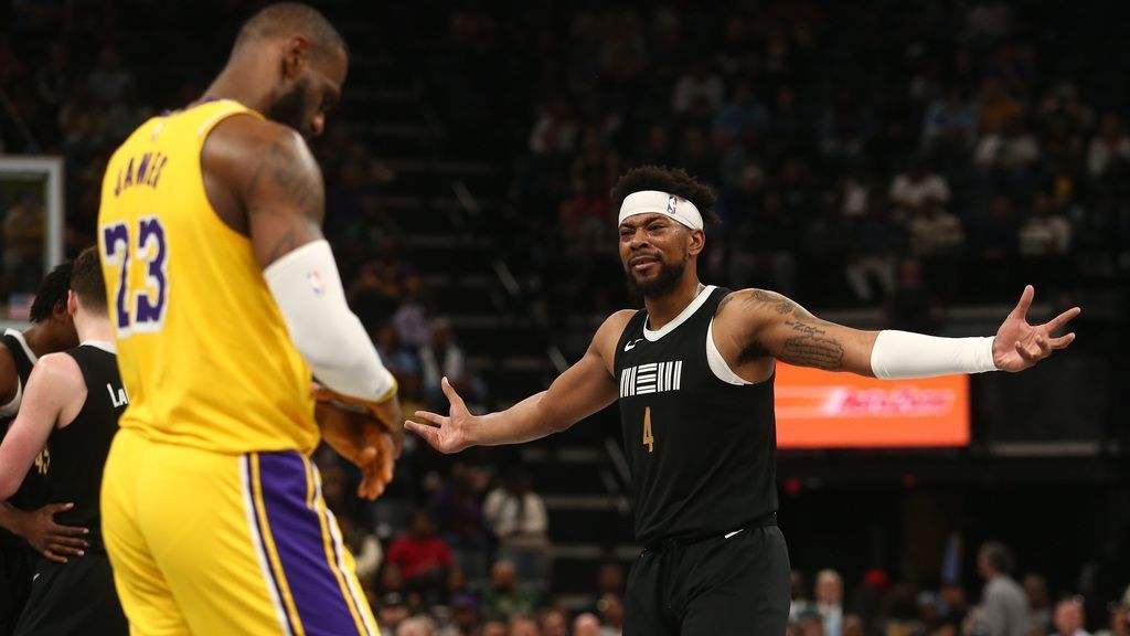 NBA confirms clock error in Lakers’ win