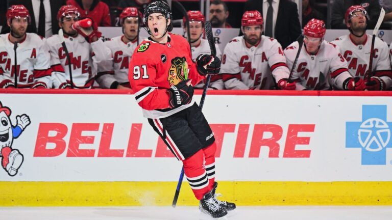 Frank Nazar scores on debut for Chicago Blackhawks