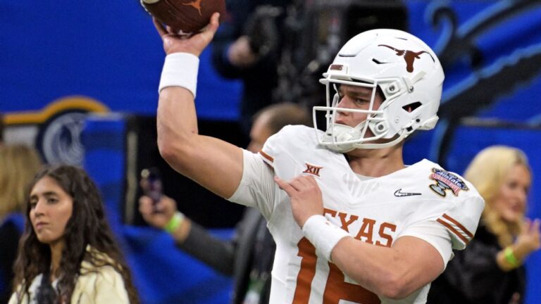 Arch Manning shines in Texas’ Orange-White game