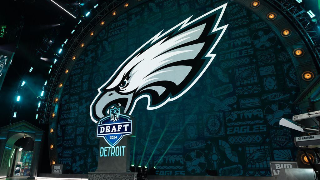 Eagles tie NFL record with eight draft-day trades