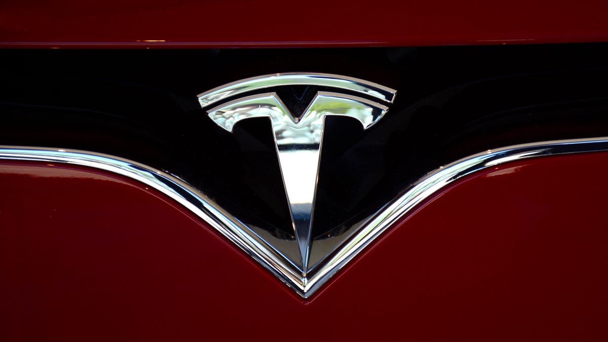 Former Tesla Executive Sells $181.5M in Shares