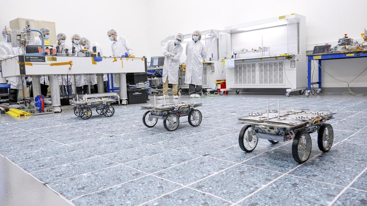 NASA Tests Mini Autonomous Rovers for Lunar Exploration