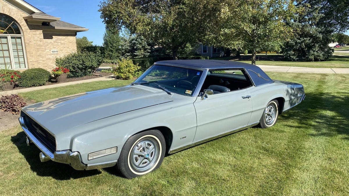 Rare Ford Thunderbird Apollo up for auction!