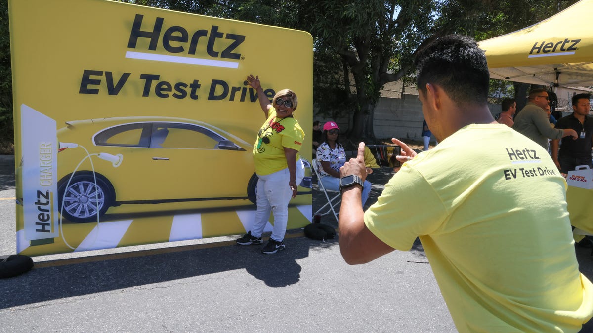 Hertz Takes Loss on Failed Electric Car Bet