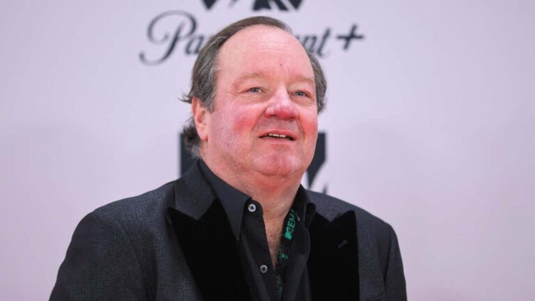 Paramount Global CEO resigns; AI girlfriend bots target Meta.